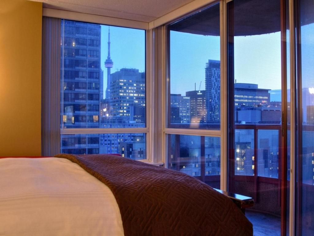 Glen Grove - Conservatory Tower Toronto Oda fotoğraf